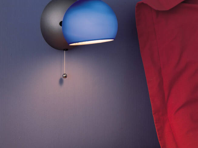 Luna - Aplique de pared azul tipo luna en dormitorio, iluminación de interior moderna y decorativa